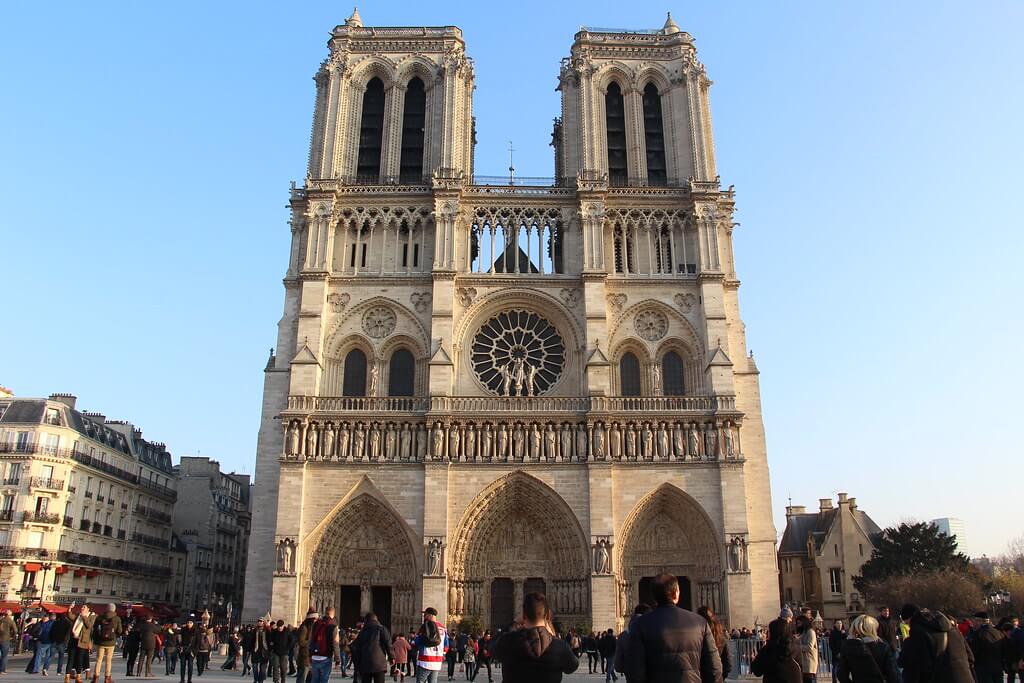 ノートルダム・ド・パリ 1 Notre Dame de Paris
