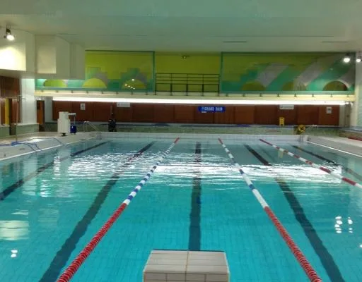 Saint Germain プール 1 Piscine saint germain jpg