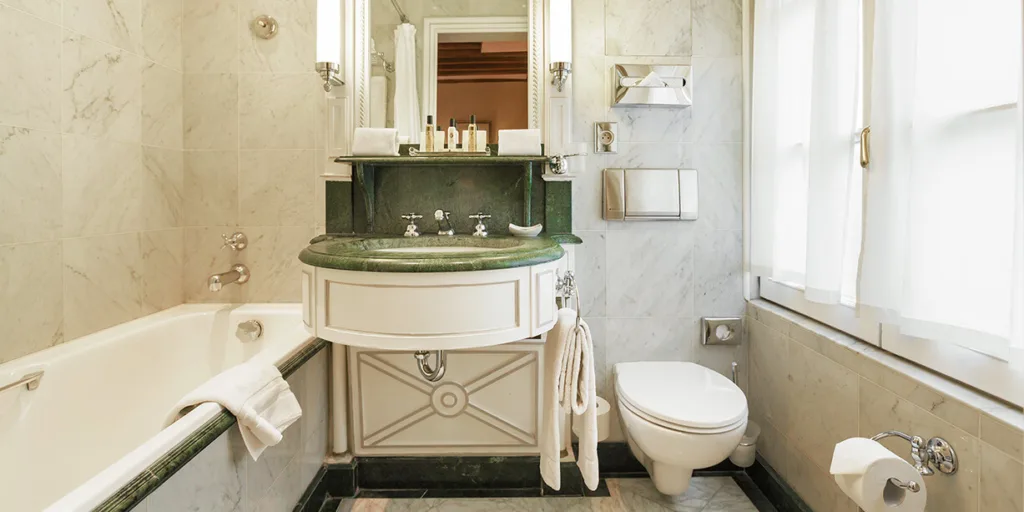 写真 23 Standard room Bathroom 5 Luxembourg Parc Hotel Paris